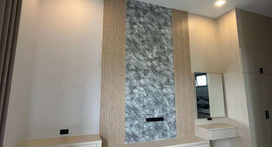 Villa en venta de 4 habitaciones en Bang Lamung, Chonburi