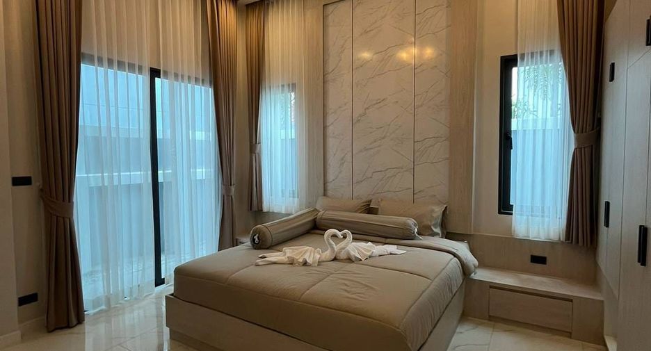 Villa en venta de 4 habitaciones en Bang Lamung, Chonburi