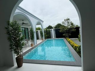 Villa en venta de 4 habitaciones en Bang Lamung, Chonburi