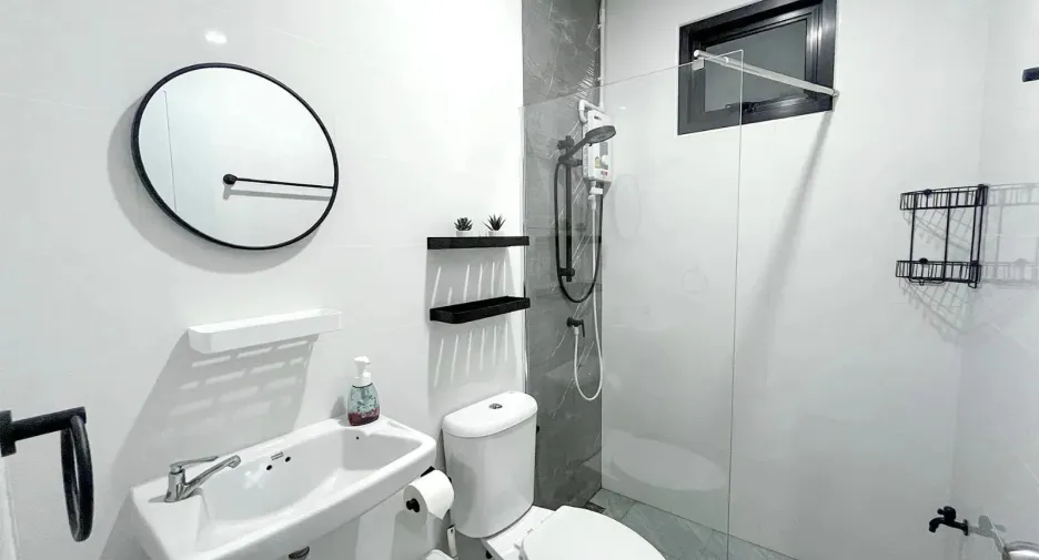 For rent 2 bedrooms townhouse in Mueang Phuket, Phuket