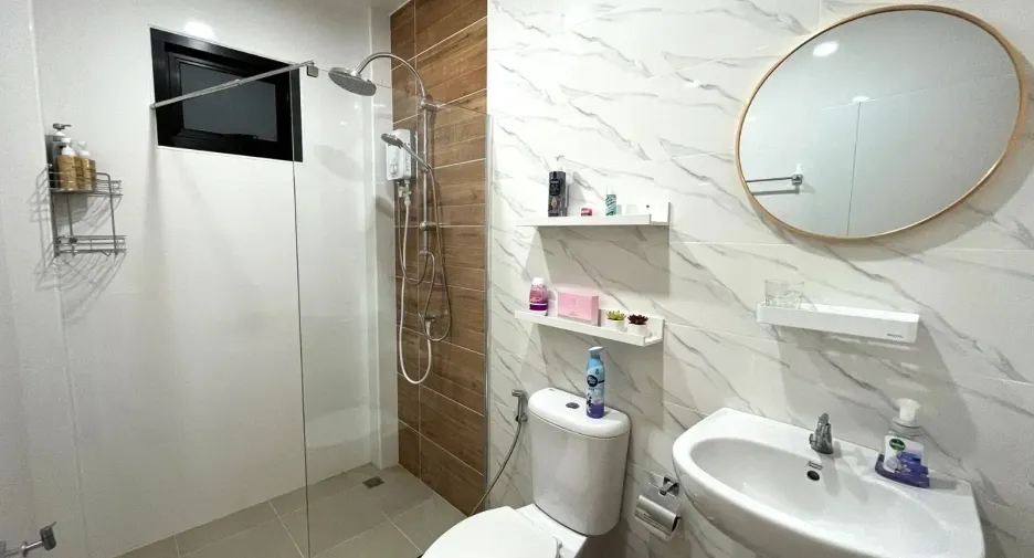 For rent 2 bedrooms townhouse in Mueang Phuket, Phuket