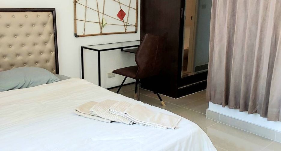 For sale 2 ベッドルーム condo in Khlong Toei, Bangkok