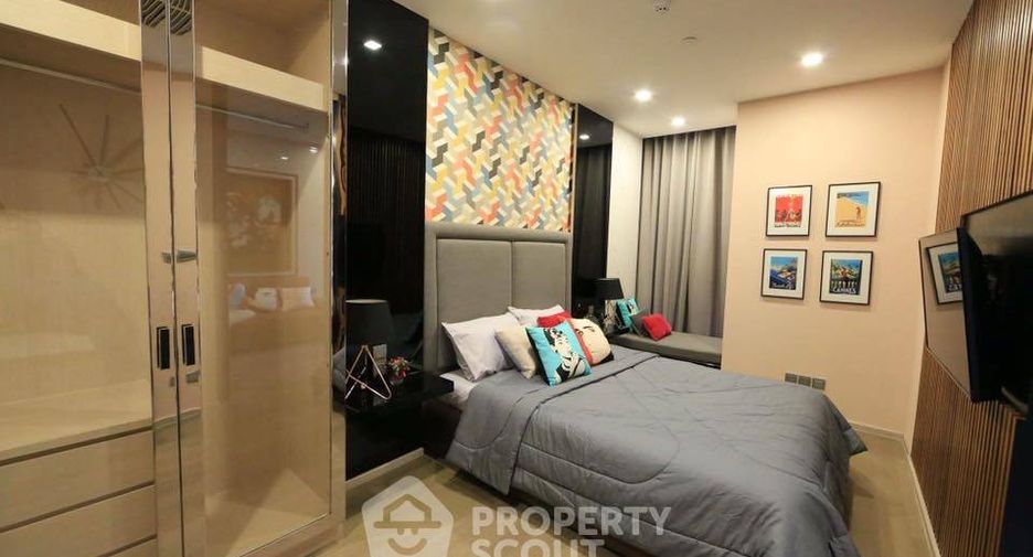 For sale 3 bedrooms condo in Khlong Toei, Bangkok