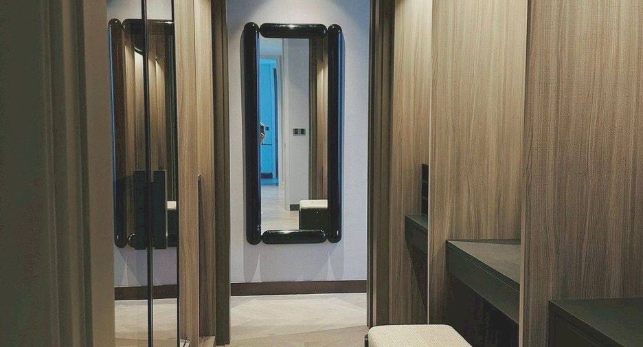 For rent 3 bedrooms condo in Sathon, Bangkok