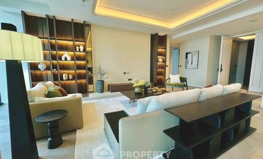 For rent 3 bedrooms condo in Sathon, Bangkok