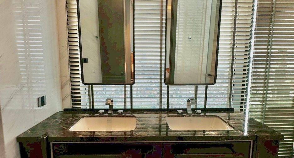 For rent 3 bedrooms condo in Sathon, Bangkok