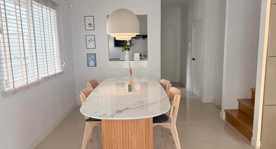 Casa en alquiler de 4 habitaciones en Thalang, Phuket