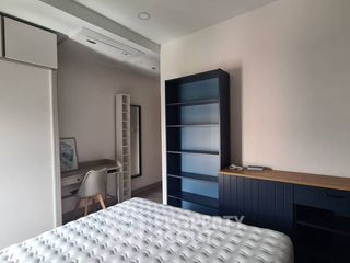 For rent 3 bedrooms condo in Phaya Thai, Bangkok