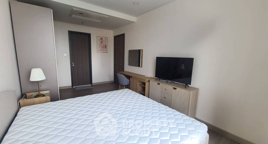 For rent 3 bedrooms condo in Phaya Thai, Bangkok
