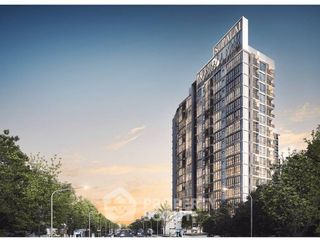 For rent 3 bedrooms condo in Phaya Thai, Bangkok