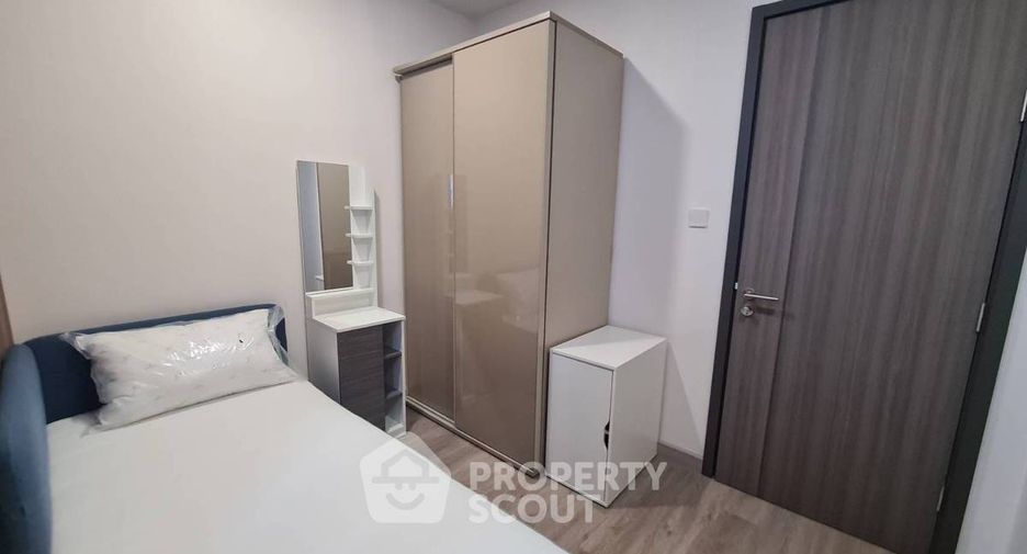 For rent 3 bedrooms condo in Phaya Thai, Bangkok