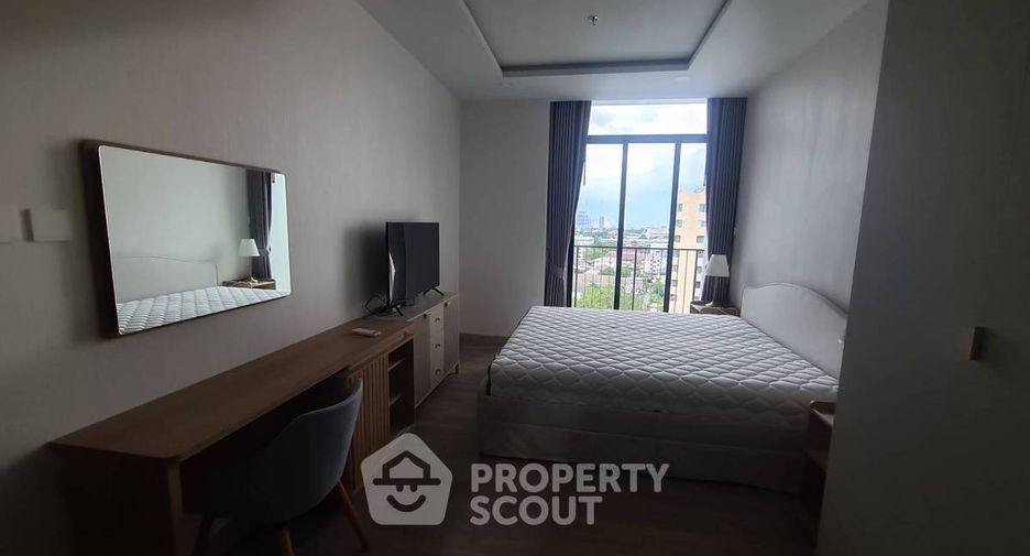 For rent 3 bedrooms condo in Phaya Thai, Bangkok