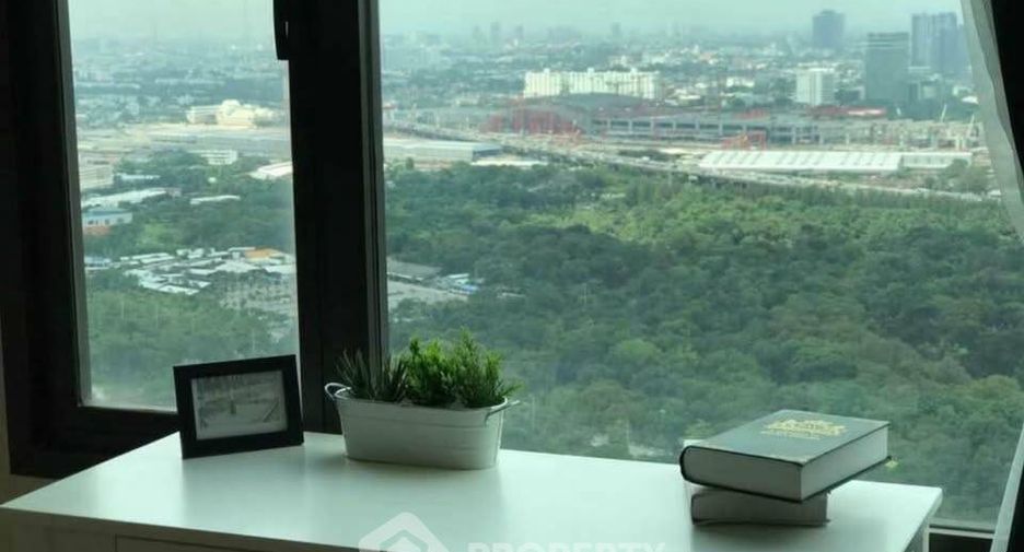For rent 2 bedrooms condo in Chatuchak, Bangkok