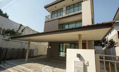 For sale 3 bedrooms house in Prawet, Bangkok