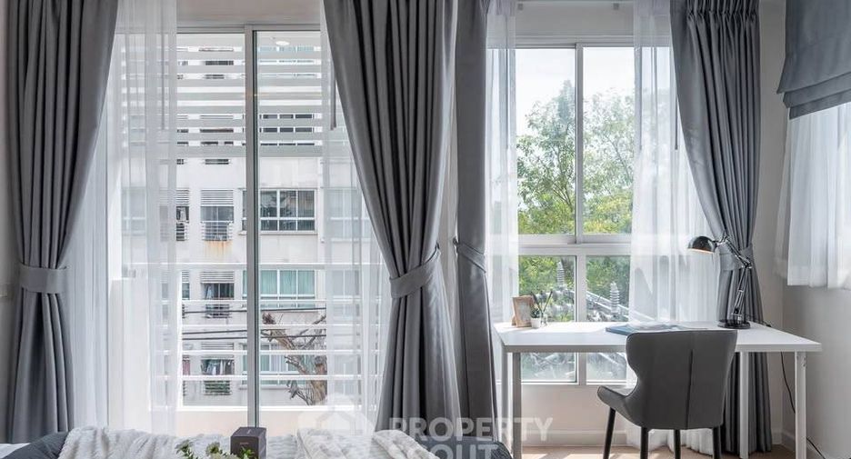 For sale 2 ベッドルーム condo in Wang Thonglang, Bangkok
