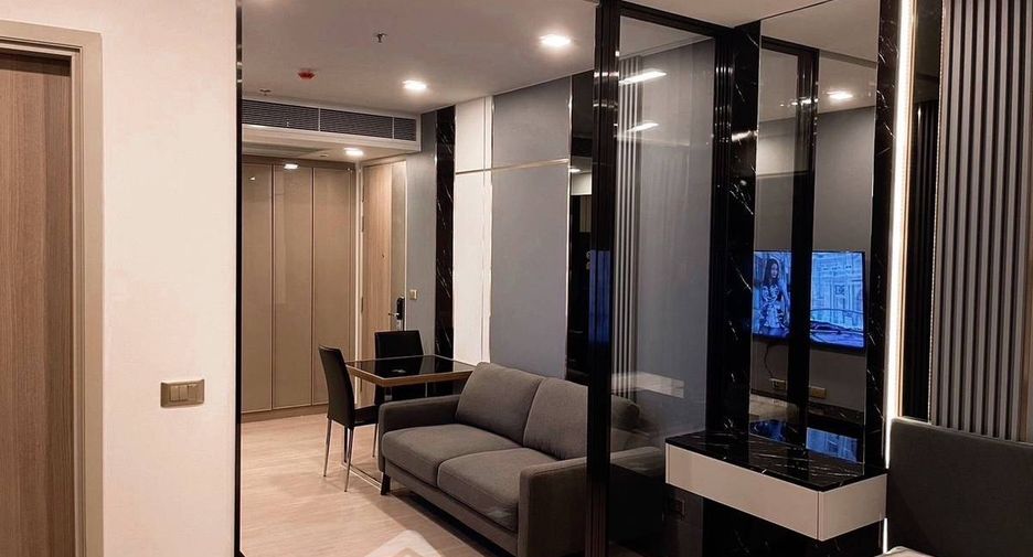 Condo en alquiler y en venta de 1 habitaciones en Huai Khwang, Bangkok