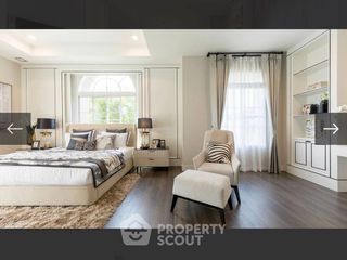 Casa en alquiler y en venta de 4 habitaciones en Bang Khen, Bangkok