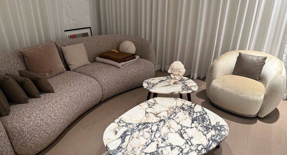 À louer et à vendre 2 chambres condo à Pathum Wan, Bangkok