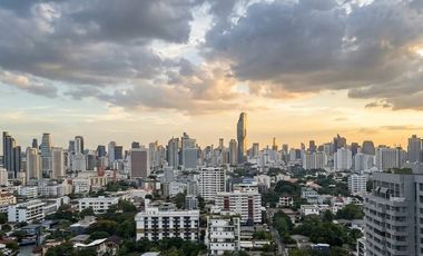 For sale 1 bed condo in Watthana, Bangkok