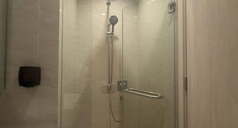 For sale 1 bed condo in Watthana, Bangkok