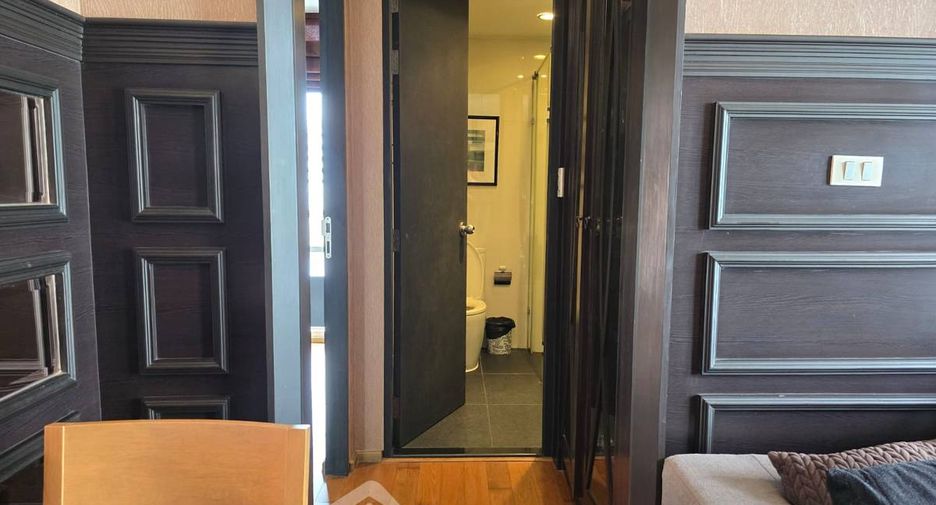 For sale 2 bedrooms condo in Pathum Wan, Bangkok