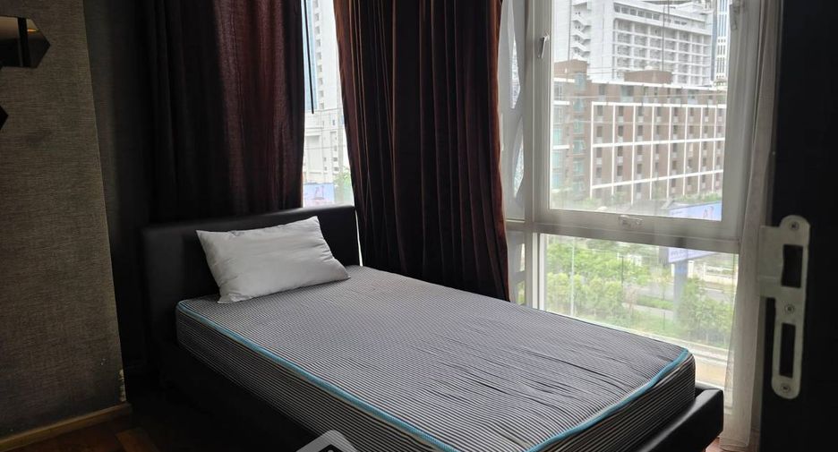 For sale 2 bedrooms condo in Pathum Wan, Bangkok