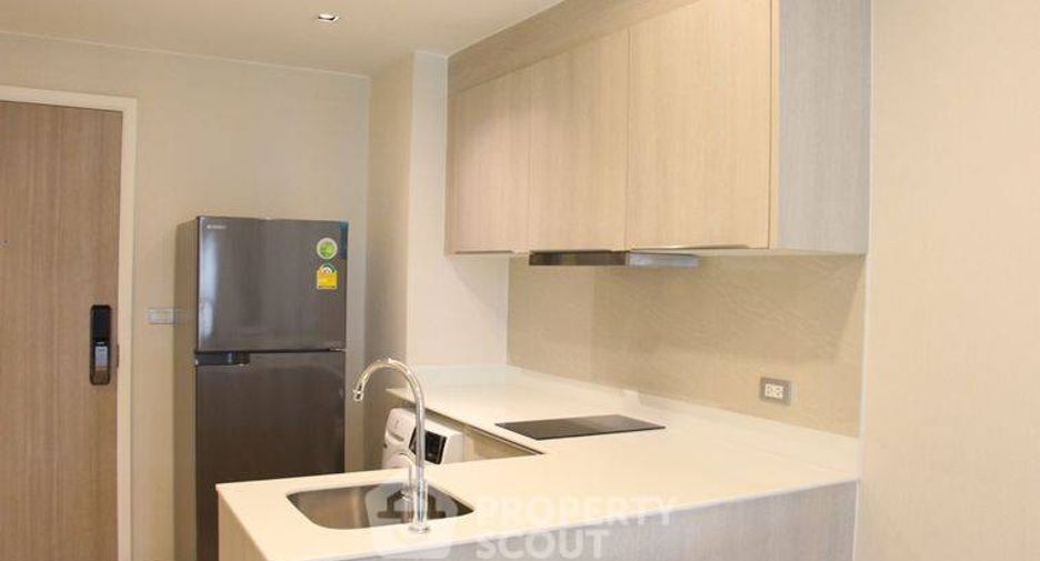 For sale 2 bedrooms condo in Khlong Toei, Bangkok