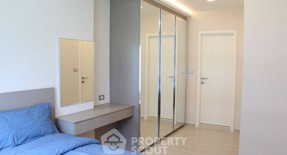 For sale 2 bedrooms condo in Khlong Toei, Bangkok