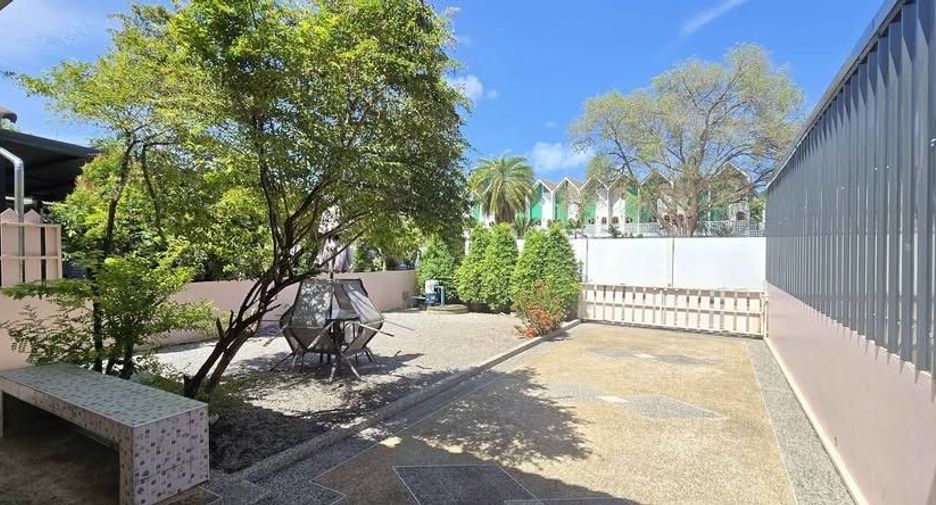 For rent 2 bedrooms house in Mueang Phuket, Phuket