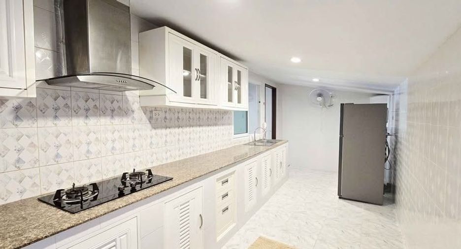For rent 2 bedrooms house in Mueang Phuket, Phuket