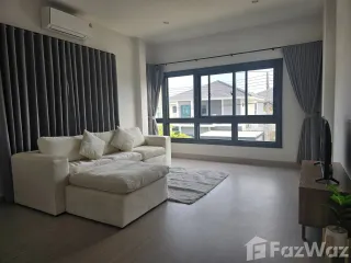 Haus zur Miete mit 4 Zimmer in Mueang Phuket, Phuket