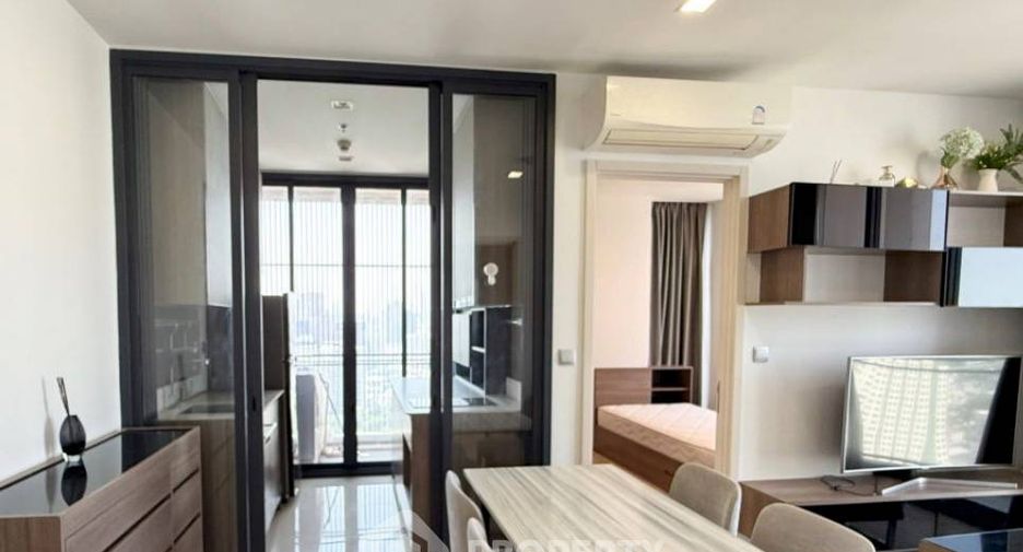 For sale 2 bedrooms condo in Phaya Thai, Bangkok