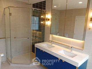 For sale 5 bedrooms house in Khan Na Yao, Bangkok