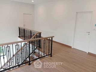 For sale 5 bedrooms house in Khan Na Yao, Bangkok