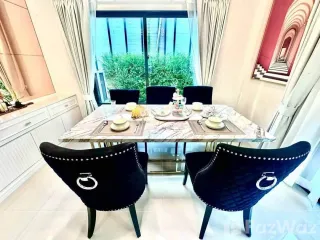 Аренда 4 спальни дом в Банг Капи, Бангкок