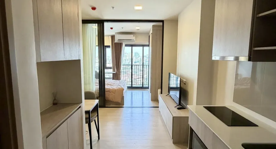 For rent 1 bed condo in Khlong San, Bangkok