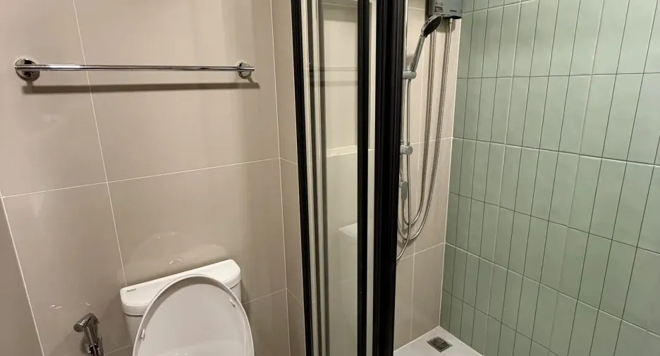 For rent 1 bed condo in Khlong San, Bangkok
