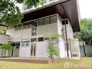 For rent 3 bedrooms house in Khlong Toei, Bangkok