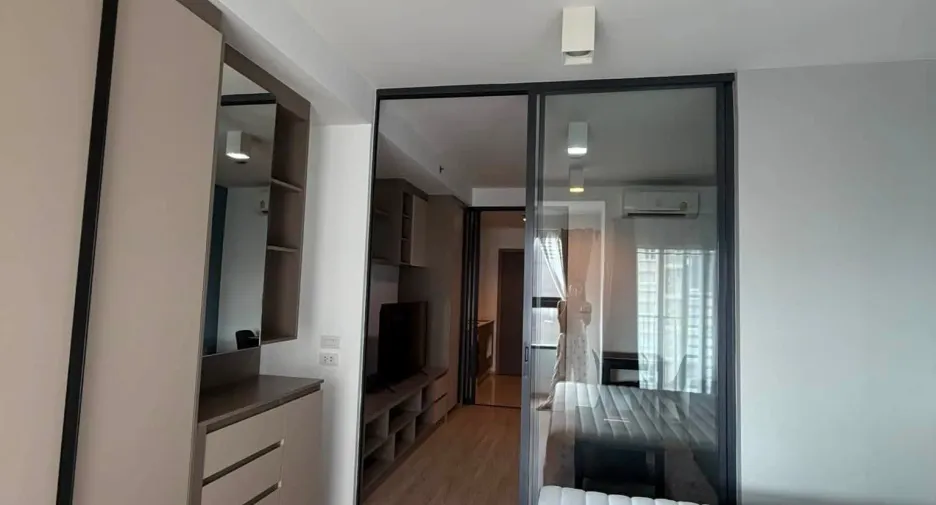 Condo en alquiler de 1 habitaciones en Khlong San, Bangkok