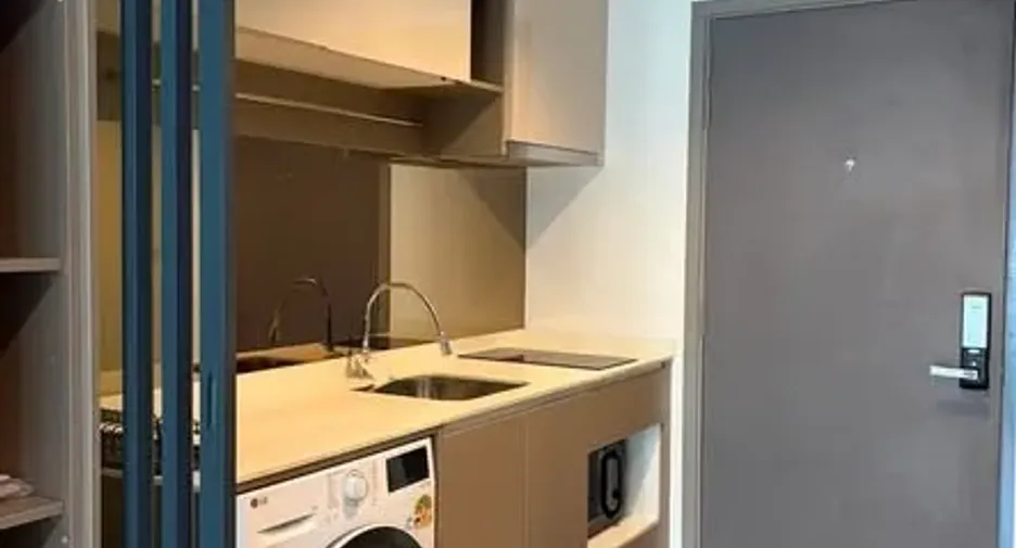 Condo en alquiler de 1 habitaciones en Khlong San, Bangkok