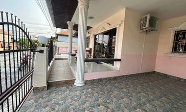 For rent 2 bedrooms house in Bang Lamung, Chonburi