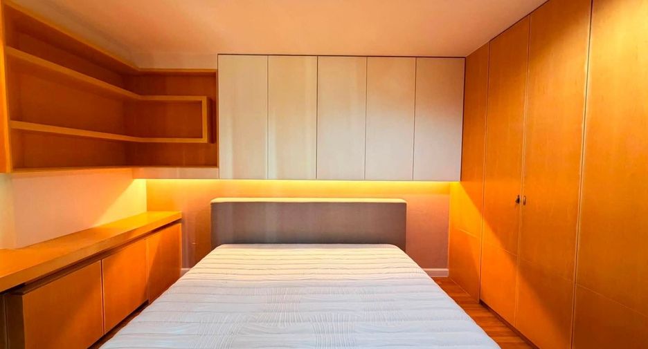 Condo en alquiler de 2 habitaciones en Huai Khwang, Bangkok