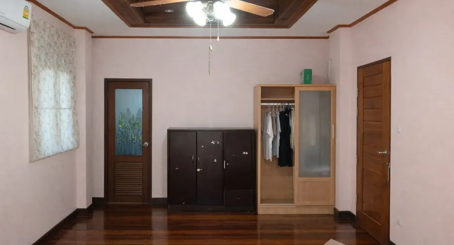 À vendre 4 chambres maison à Mueang Phayao, Phayao