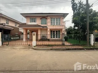 Casa en alquiler de 3 habitaciones en Mueang Pathum Thani, Pathum Thani