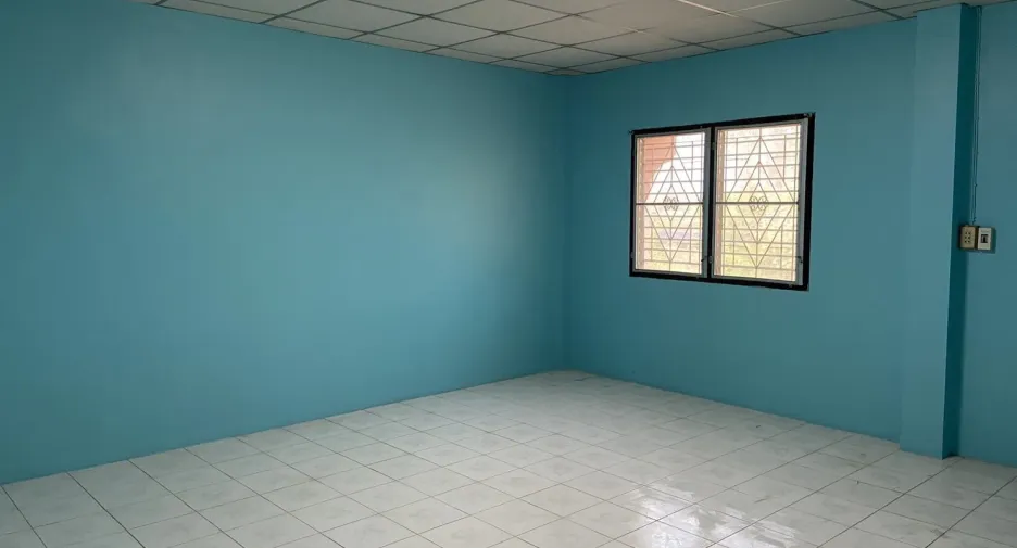 For sale 2 bedrooms townhouse in Tha Maka, Kanchanaburi