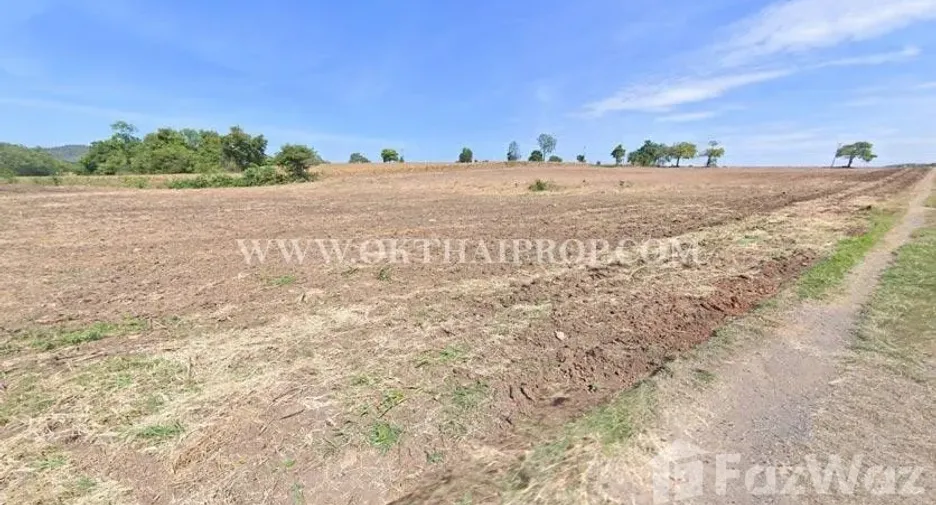 Terreno en venta en Ban Mi, Lopburi
