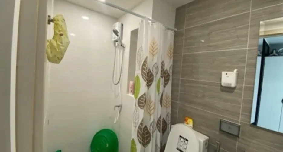 For rent studio condo in Mueang Samut Prakan, Samut Prakan