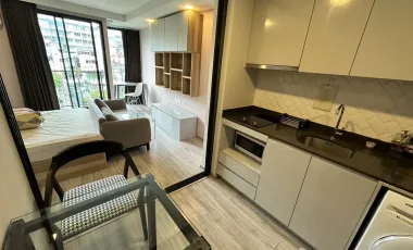 For rent 1 bed condo in Pathum Wan, Bangkok