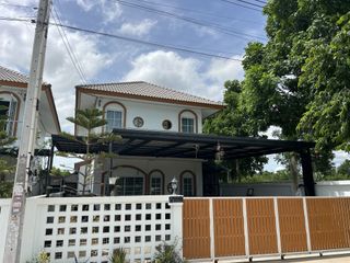À vendre 3 chambres maison à Si Racha, Chonburi