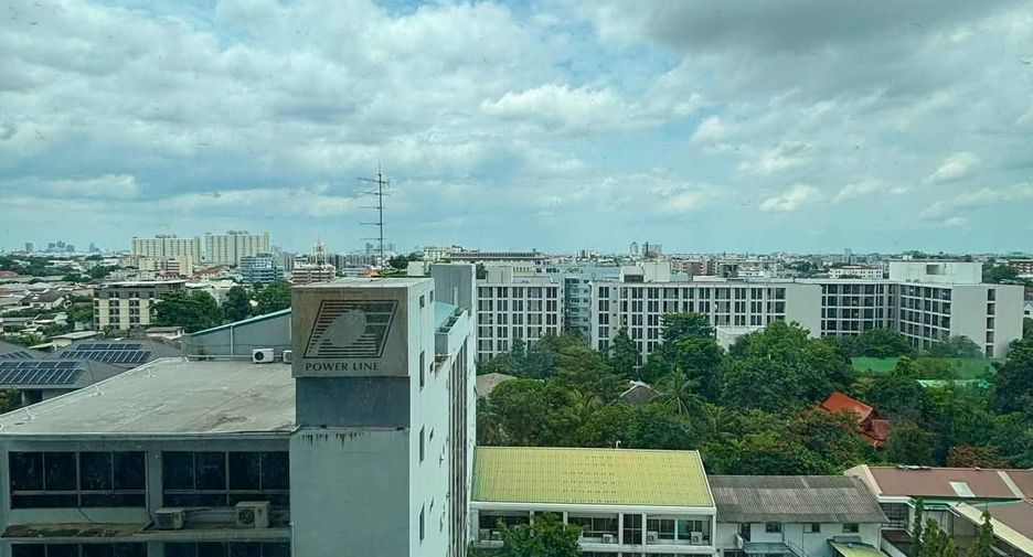 Wohnung zur Miete mit 1 Zimmer in Phra Khanong, Bangkok
